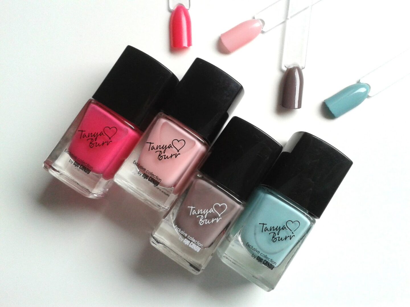 Tanya Burr Lips and Nails Nail Polishes Review Swatch Swatches little duck penguin chic Be Bright Be Happy Be You Mini Marshmallows