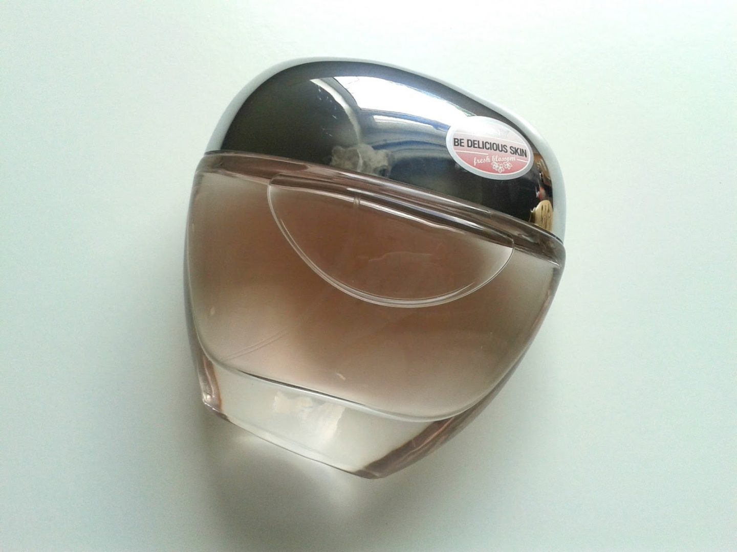 Ellis Tuesday's Summer Sun-days: Fragrances DKNY Be Delicious Skin EDT Fresh Blossom Beauty Review