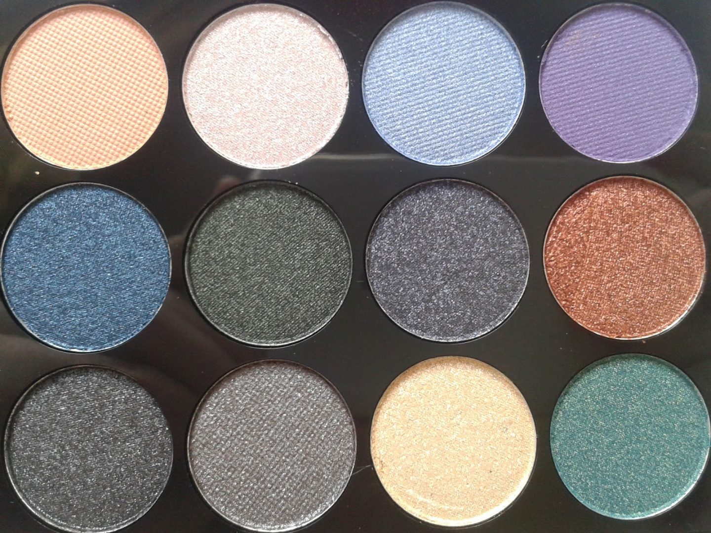 Makeup Revolution Eyes Like Angels Ultra 32 Shade Eyeshadow Palette Beauty Review Swatches