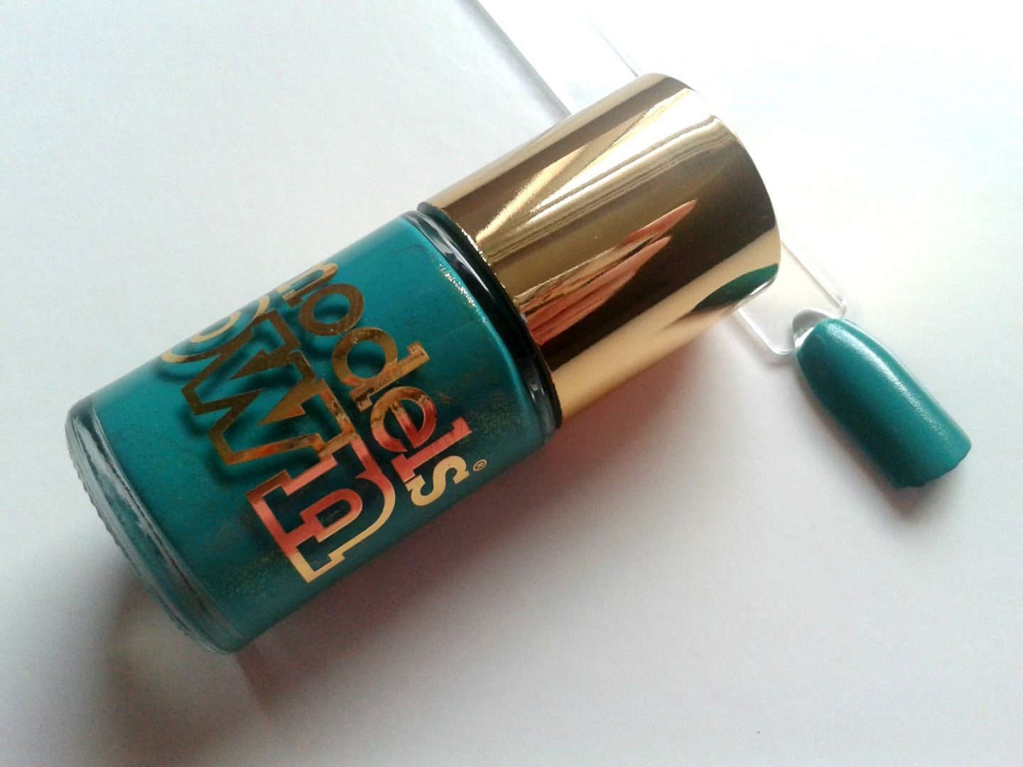 Models Own Diamond Luxe Nail Polishes Beauty Review Emerald Green Swatches