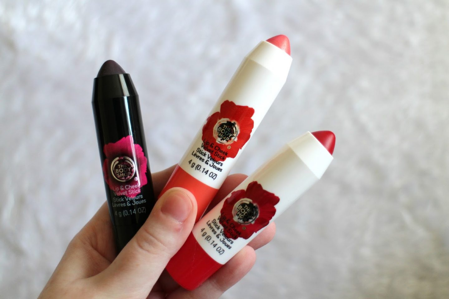 The Body Shop Lip & Cheek Velvet Stick