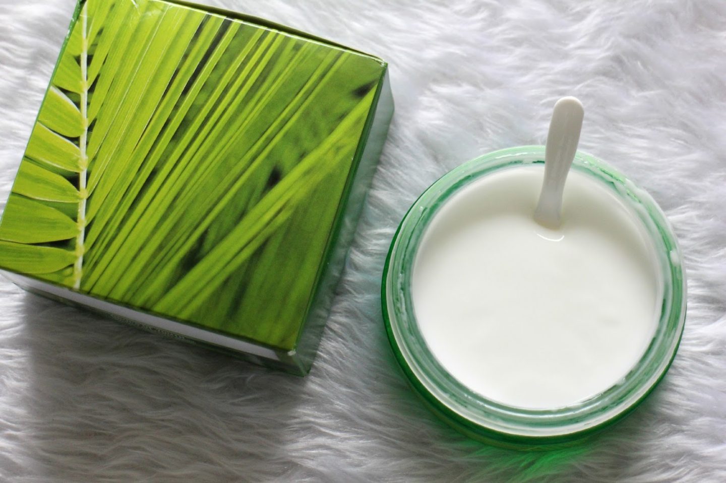 The Body Shop Drops Of Youth Bouncy Sleeping Mask