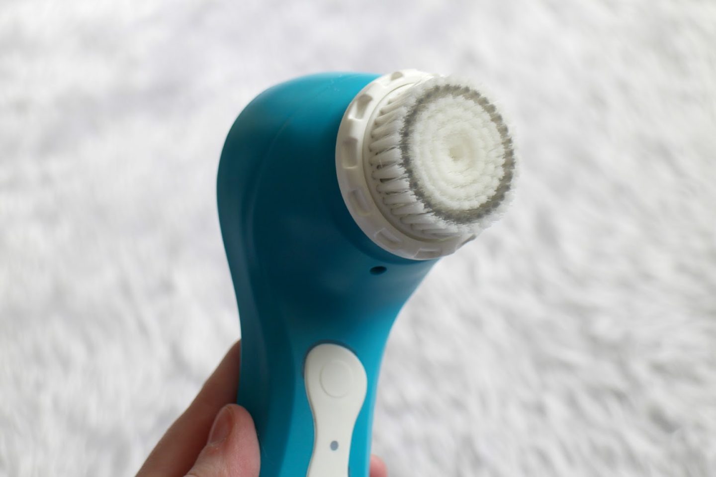 Magnitone Lucid Cleansing Brush