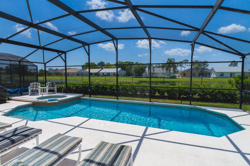 Orlando Florida Villa Pros and Cons