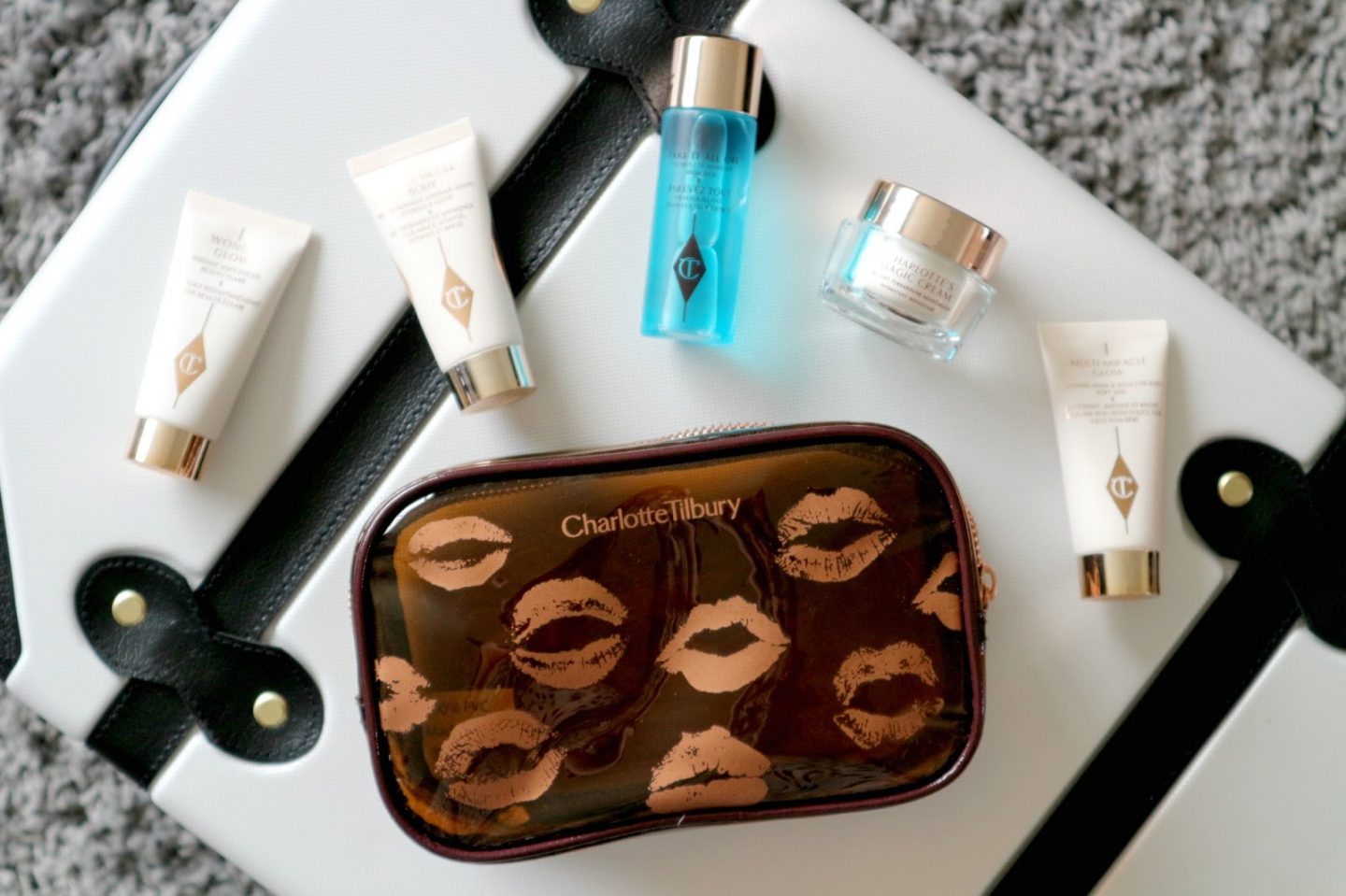 Charlotte Tilbury The Gift Of Red Carpet Skin
