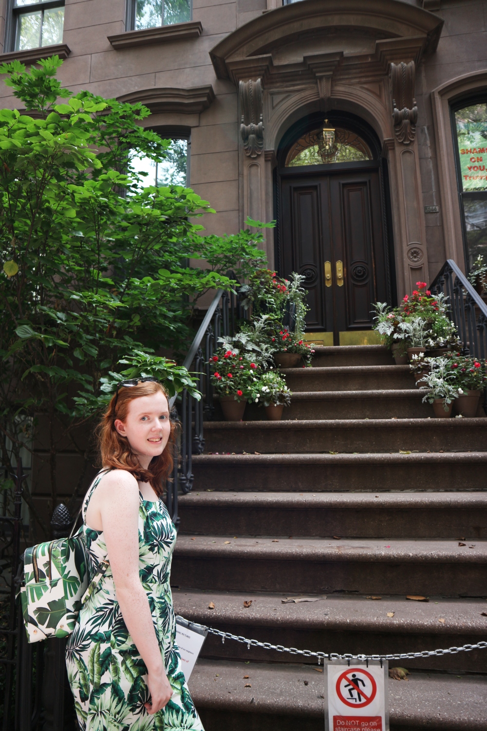 carrie bradshaw apartment location