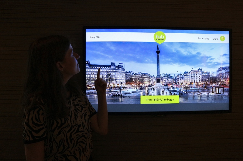 hub premier inn london reviews