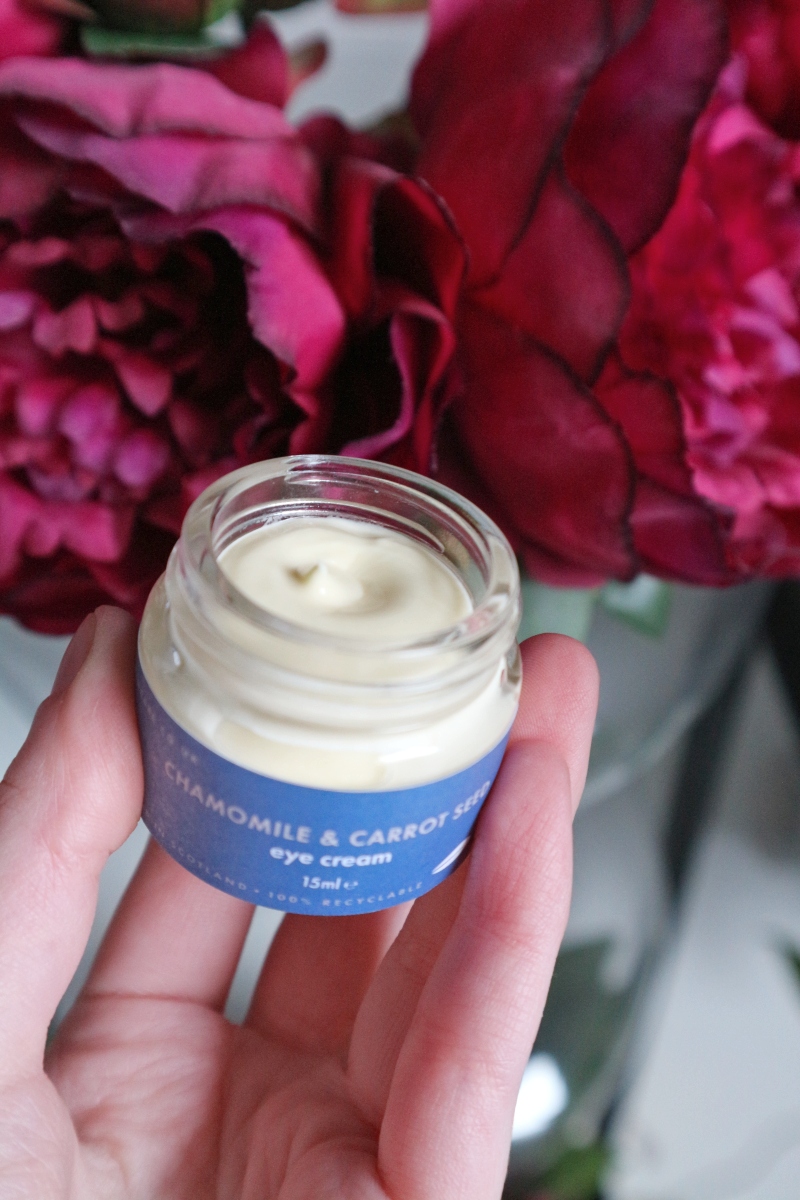 white rabbit skincare eye cream review