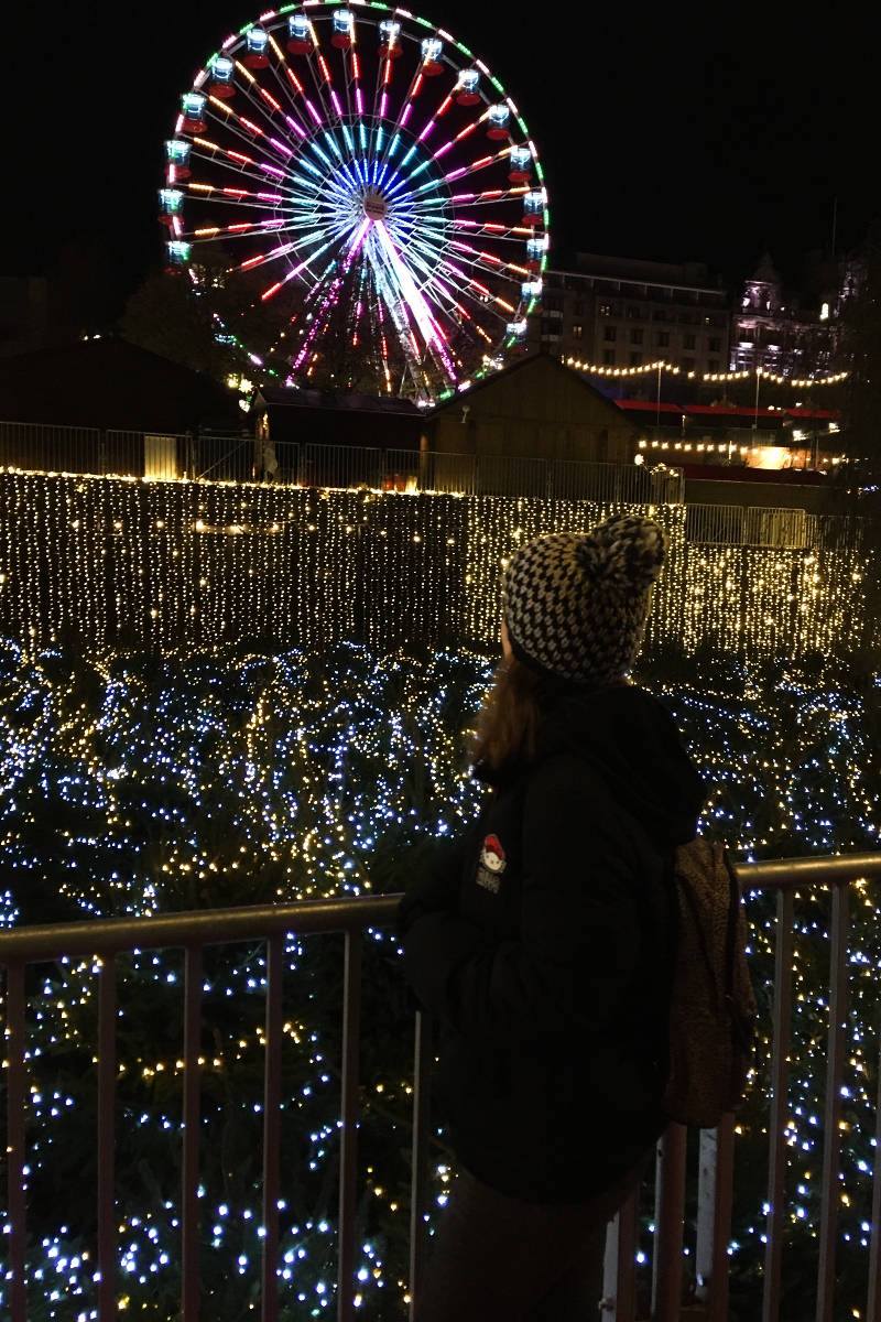edinburgh at christmas time