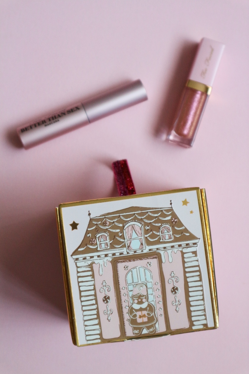 too faced pretty little present christmas cracker