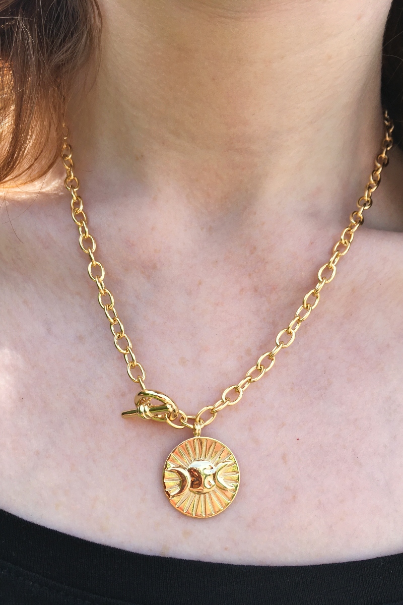 daisy london estee necklace