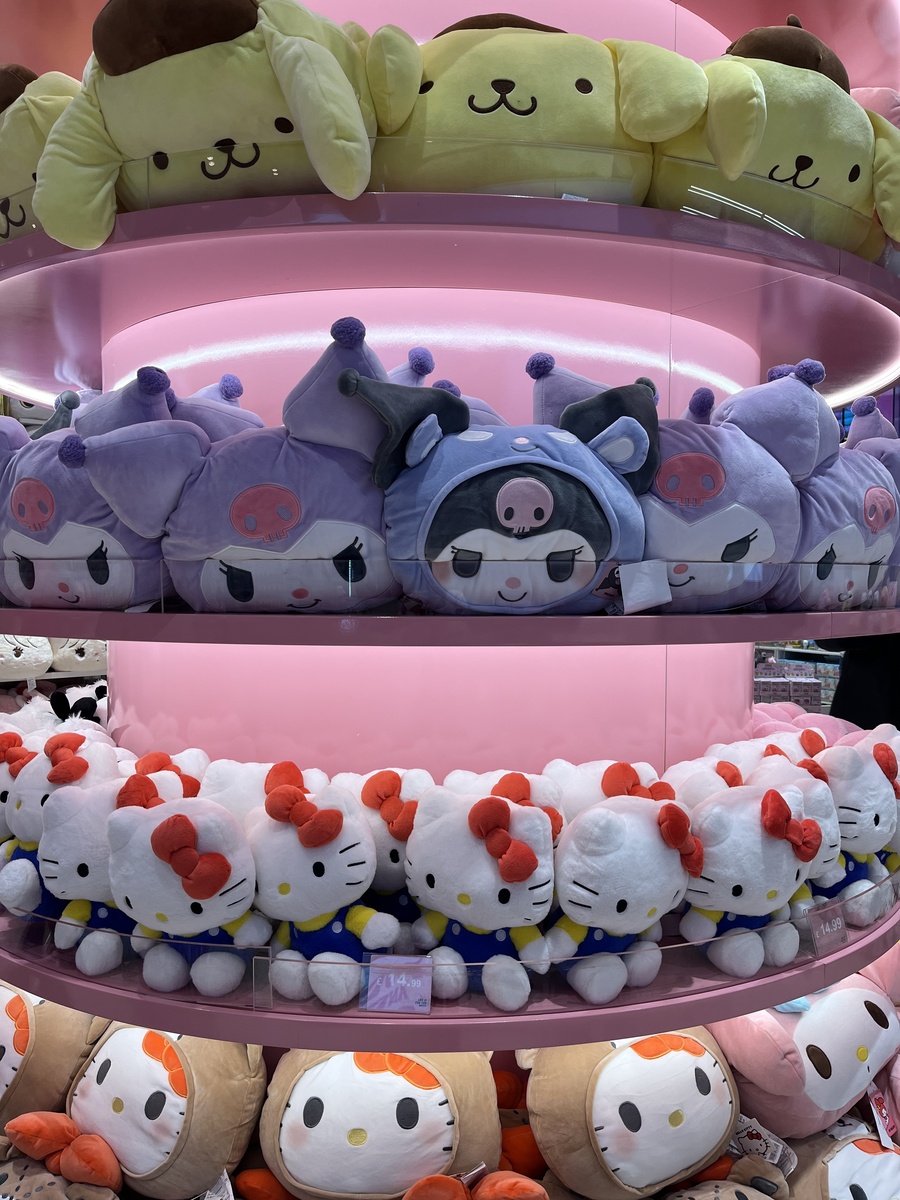 miniso oxford street sanrio